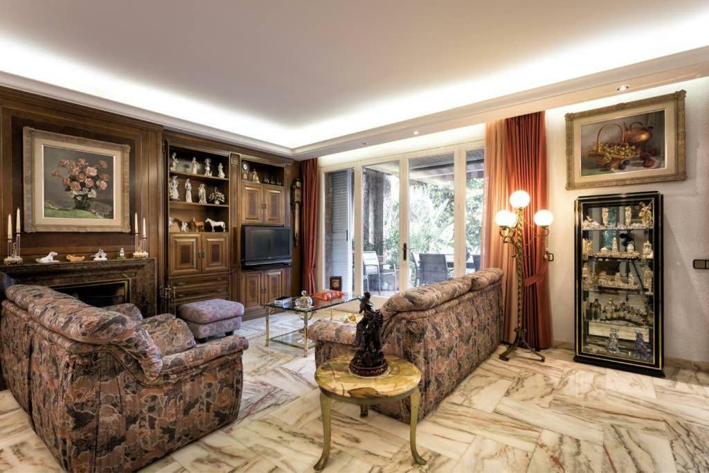 Villa Paquita Calella Bagian luar foto
