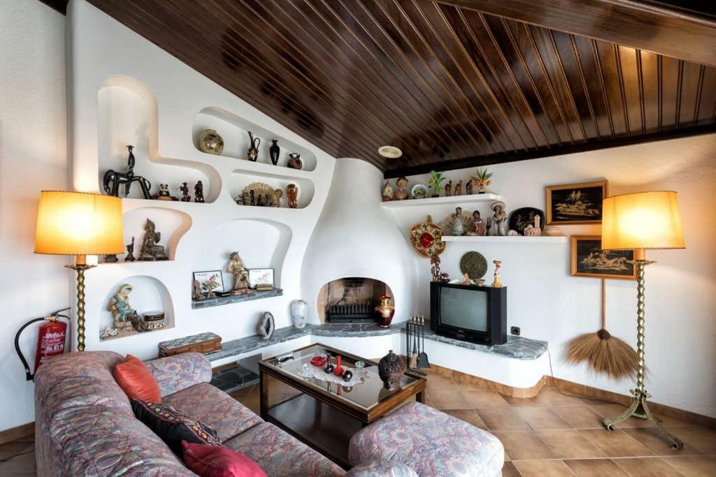 Villa Paquita Calella Bagian luar foto