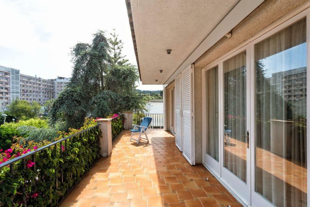 Villa Paquita Calella Bagian luar foto